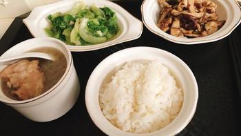 18万买了个寂寞？产妇吃出陶瓷片、婴儿床爬满虫，行业真相远比你想的更触目