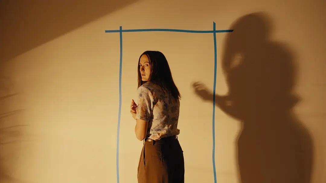 口碑两极的《后室》:是氛围神作,还是对原作的背叛?