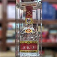 同为五粮液核心款，价格走势为何一个涨一个跌？行家教你选对不踩坑