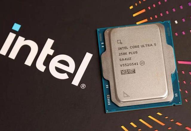 199刀比309刀更强？Intel新入门U实测：多核低功耗游戏帧率涨13%