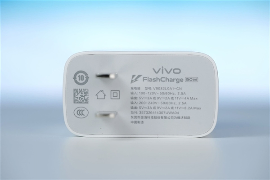 骑手外勤长辈都适用 vivo Y600 Turbo手机全面评测：一台搞定全场景耐用需求的户外神机