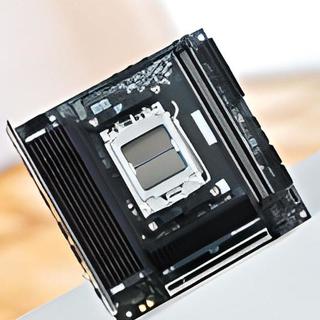 iGame Mini系列首款ITX主板!七彩虹iGame B850I MINI OC V14图赏