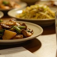 别盲目戒海鲜！年轻人假性高尿酸温和自救经验