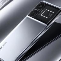 1100块买骁龙8Gen2+24GB+1TB，两款二手旗舰“打架”谁更值？实测对比看明白了
