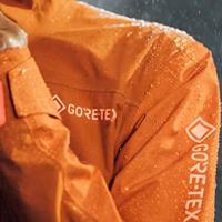 GORE-TEX四十年地位动摇？2026冲锋衣面料技术格局生变，国产品牌逆袭成真