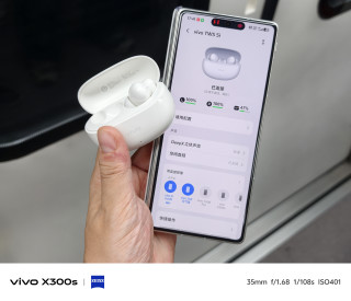 vivo TWS 5i搭配vivo X Fold5，日常通勤高性价比耳机