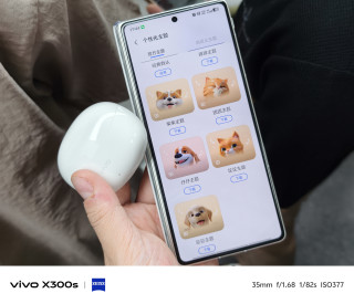 vivo TWS 5i搭配vivo X Fold5，日常通勤高性价比耳机