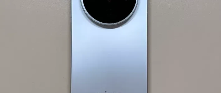 跌到三千内的 vivo X200s：不是新机，但真的比中端机香