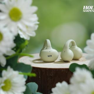 全域防汗+35小时续航，这款耳夹式耳机重新定义运动听歌体验