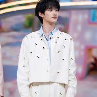丁程鑫录制现场骨裂：7v7推手游戏致3人受伤，节目组声明被指敷衍引发粉丝质疑