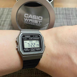 越来越多人从Apple Watch换回卡西欧,这块“0维护”的手表凭什么让人真香?