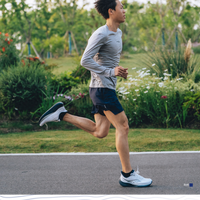 大体重跑者纠结这两双?索康尼胜利24对比HOKA克利夫顿11差距明显