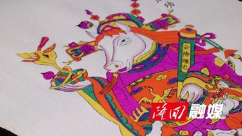 马年新玩法！木版年画集体“破圈”，AI配色、卡通马、文创礼盒哪个惊艳你