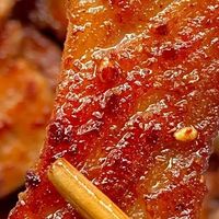 香煎里脊肉是一道美食，口味香鲜浓郁，制作简单