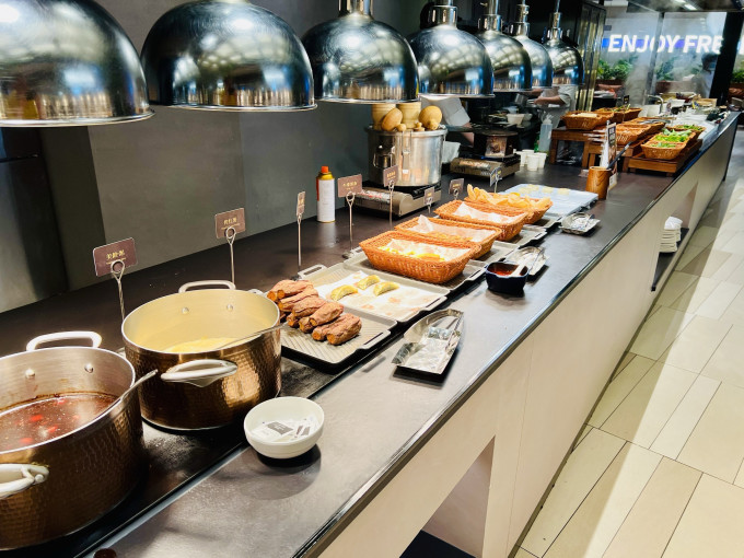 聚会餐饮