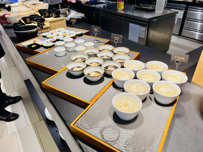 聚会餐饮