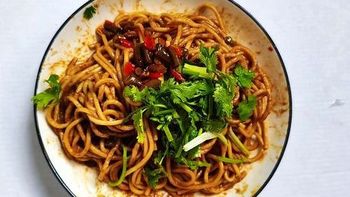 武汉优面集热干面评测，软而有劲，地道湖北烟火味！