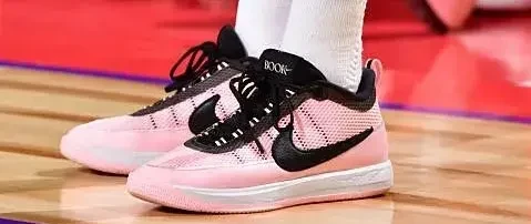 【WNBA每日上脚】最美粉红豹！凭啥她能独享？