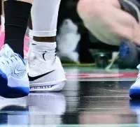 【WNBA每日上脚】告别Kobe 4 Philly!韩旭新款选的就是这?