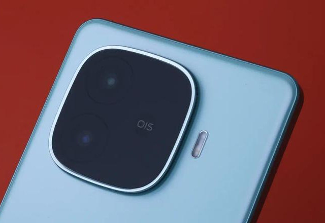 2000块的游戏神机！骁龙8s Gen3+144Hz超帧+6000mAh大电池，续航稳了