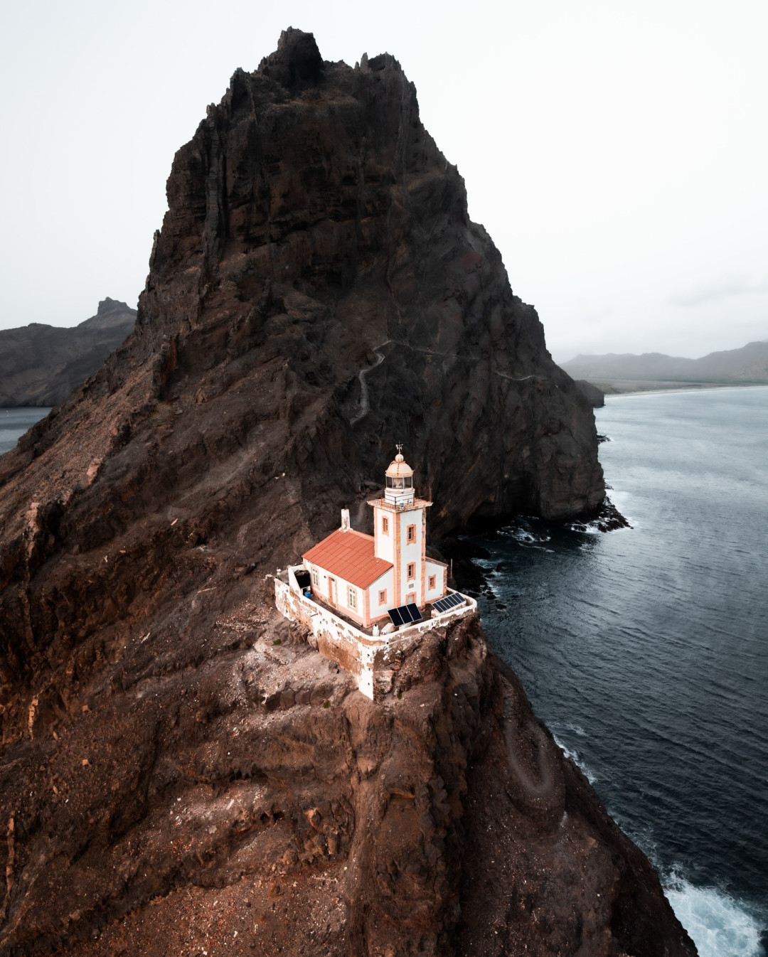 探秘大西洋宝藏岛佛得角：不止火山海滩，更有葡非文化魅力