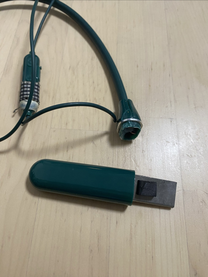 第一眼耳机