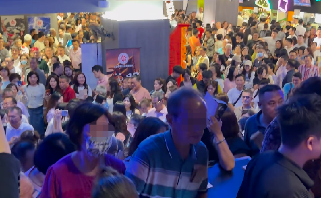 韩红,把冯小刚架火上烤