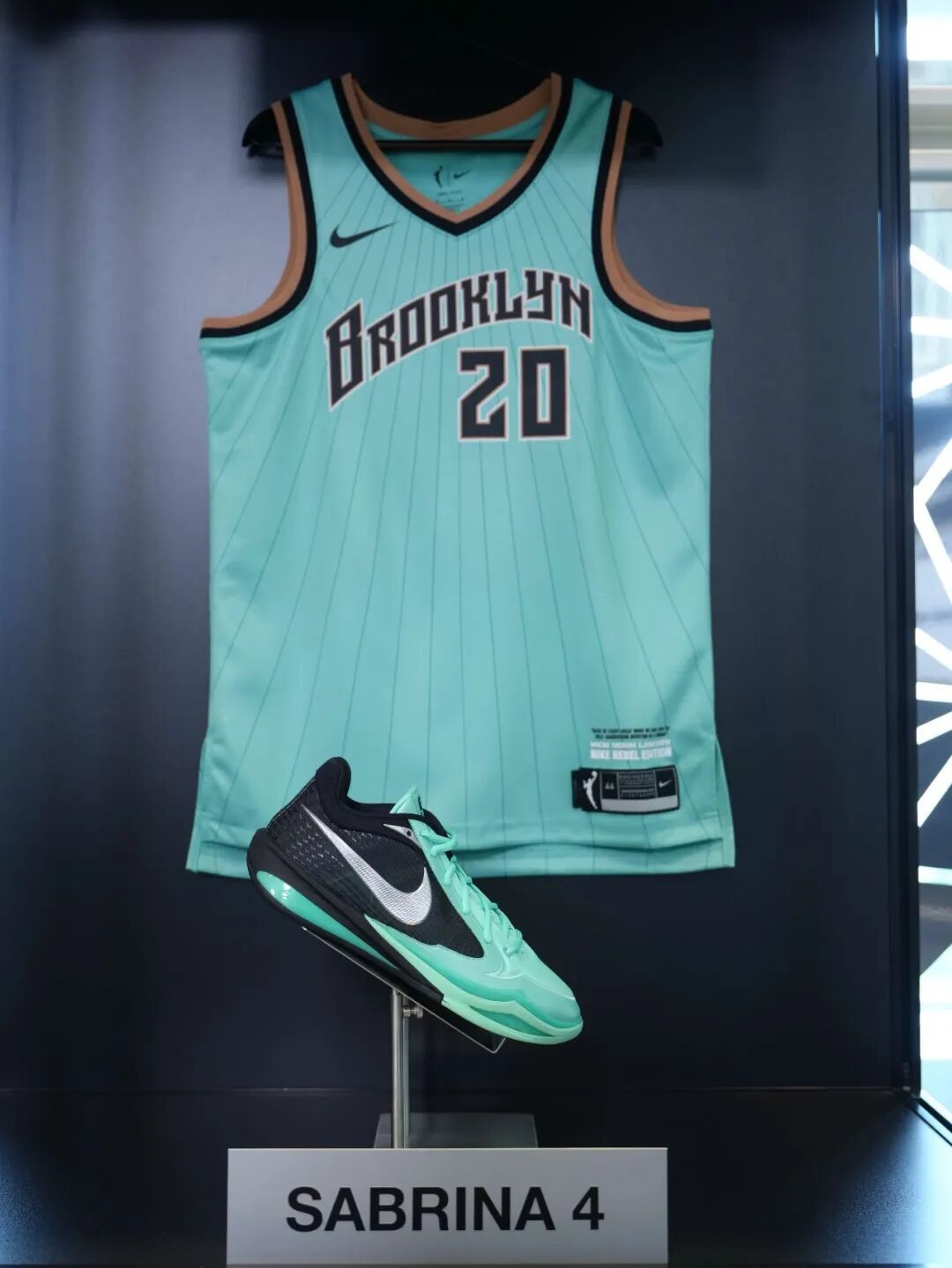 资讯 | NIKE发力了？耐高期间多款新品NIKE球鞋来袭！