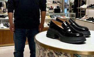 软底乐福鞋越穿越累？业内人揭秘：软≠好穿，选对这3点不踩坑