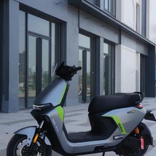 九号F90M从3499跌到2999续航到底行不行？真实数据+竞品对比给你答案