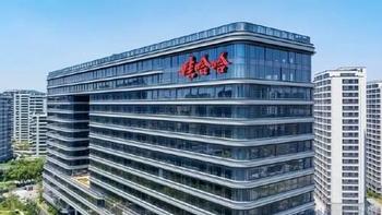 宗馥莉去娃哈哈化加速：KELLYONE新品上市，3元价格带正面交锋农夫山泉