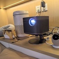 差价1500的极米投影怎么选？H6 Pro和RS10对比后不纠结