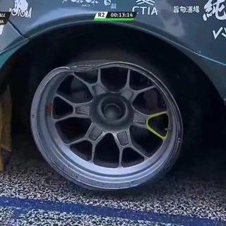 Fanatec续约F1至2026赛季 新推方向盘和适配器解决第三方兼容痛点