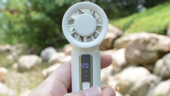 120 档无极调速+2 万转+10℃制冷：ORICO 手持小风扇，不足百元