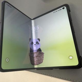 华为首款大阔折旗舰实测：折痕几乎消失，外屏终于不鸡肋了