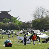 武汉1小时直达!这片草原不用跑内蒙古,带娃体验蒙古族那达慕