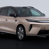 比亚迪纯电“唐”来了！车长首破5米/轴距2950mm，5座7座任选，20万内起售？