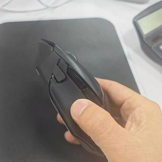 无线鼠标接收器总失踪？这个不起眼的设计早该普及了