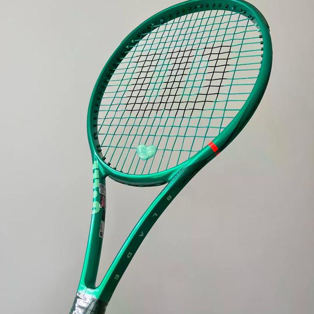 Wilson还是Babolat？新手选拍别死磕参数，先看这3点