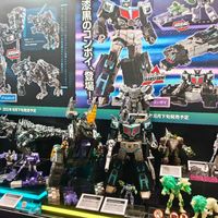 38cm钢锁终于“长对牙”了！泰坦级玩具这波升级到底香不香