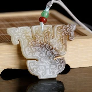 戴了三年的人玉磨合好了，随手一摘直接碎？养玉禁忌别踩了