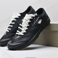 Y-3暗黑签名战靴,鞋柜颜值担当