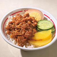 同样叫卤肉饭,大陆和台湾吃的根本不是一回事?细肉vs大块,3招教你辨别正宗台式