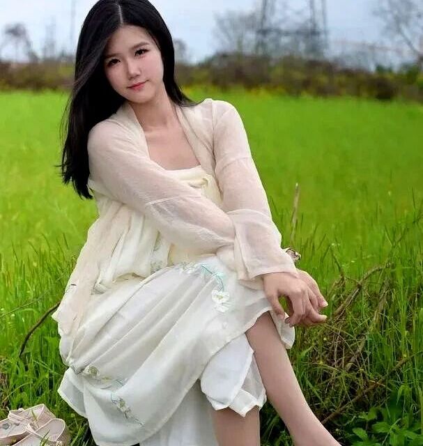 汉服上班真的行！改良款通勤穿搭指南，从剪裁面料到搭配全说清