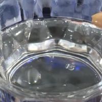 性价比封神🔥全家通用!便携小瓶天然矿泉水