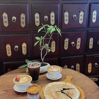 咖啡加枸杞，养生还是玄学？三招教你避开草本咖啡的大坑