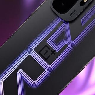 射击游戏神机？一加 Ace 6 至尊版实测：165Hz稳如直线，续航真的顶