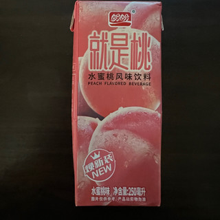 夏日清爽饮品，盼盼就是桃水蜜桃风味饮料