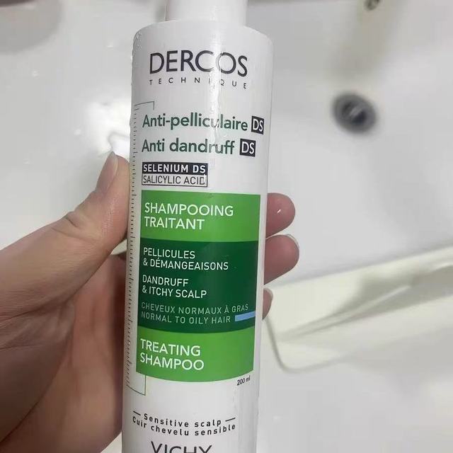 当妈后头屑头痒？这瓶绿标洗发水把我从焦虑里拉出来了😭