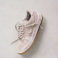 把砖头变成神器？AF1 SB版实测：低重心+宽鞋楦，滑板党这次有福了